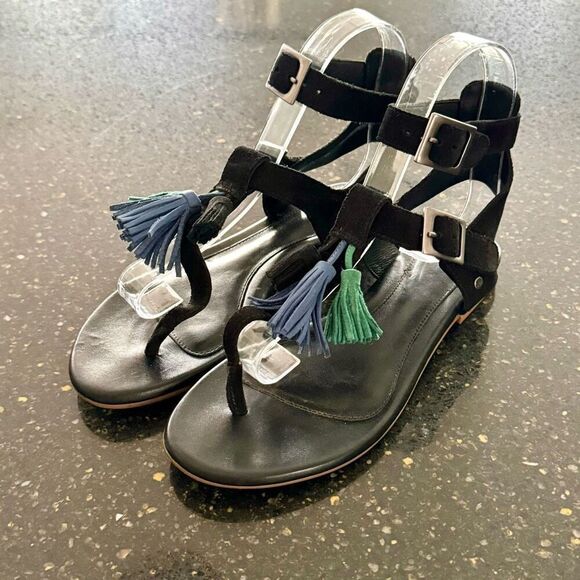 UGG Lecia Gladiator Sandal | 6 - Picture 2 of 11